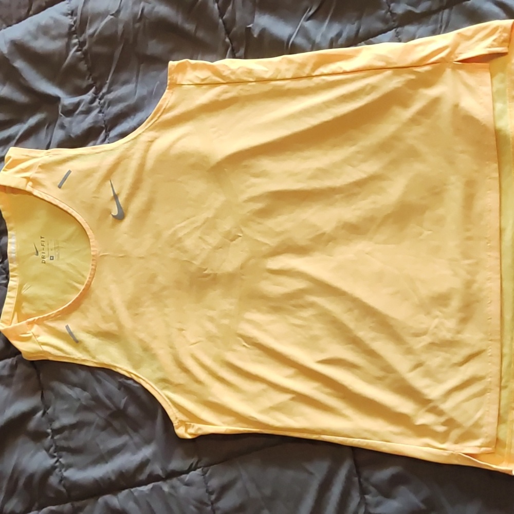 Like New Nike Rise 365 Men's Dri-FIT Running Tank CZ9179-849